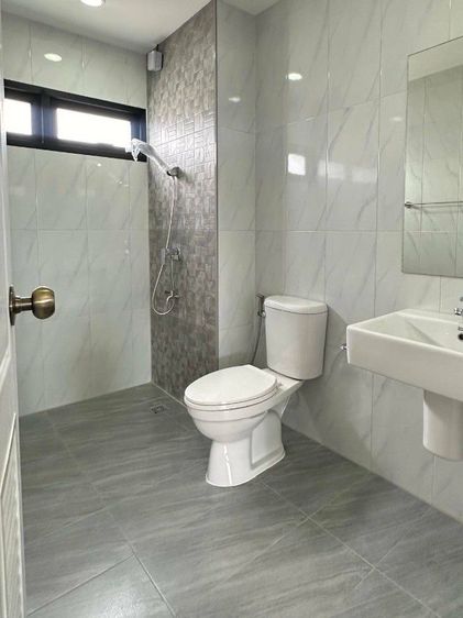 2024 ทาวน์โฮม 3 ชั้น สร้างใหม่ หลังใหญ่ อยู่สบาย รูปที่ 4