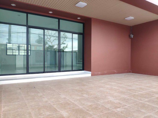 2024 ทาวน์โฮม 3 ชั้น สร้างใหม่ หลังใหญ่ อยู่สบาย รูปที่ 2