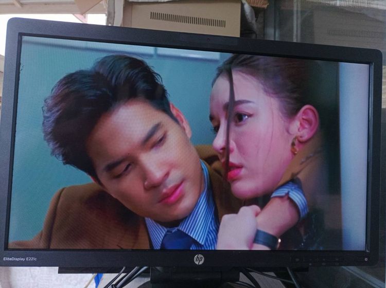 จอ Hp 22 นิ้ว รุ่น E221c ปรับสูงต่ำ ทะแยงได้หมด มีช่องต่อ disply vga dvi usb av in และช่องต่อพริ้นเตอร์ มีลำโพงในตัว ขายเพียง 590 บาท  รูปที่ 14