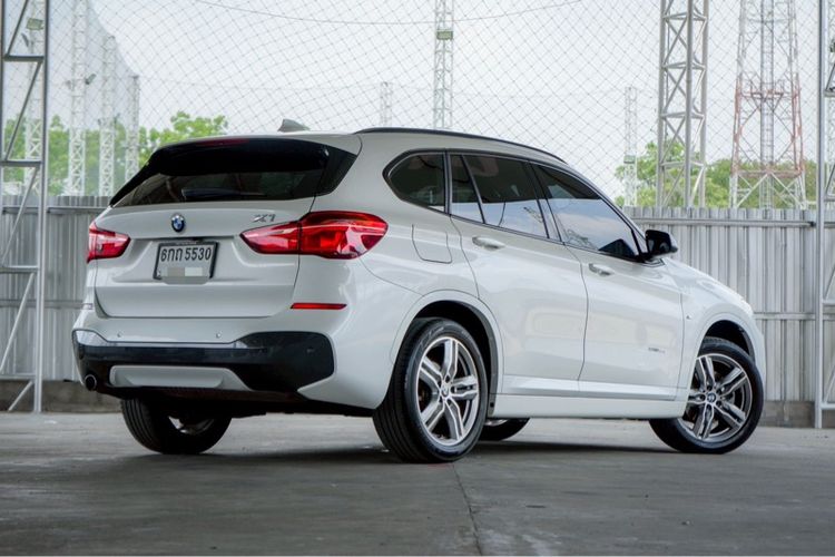 BMW X1 2017 2.0 sDrive18d M Sport Utility-car ดีเซล ไม่ติดแก๊ส เกียร์อัตโนมัติ ขาว รูปที่ 4