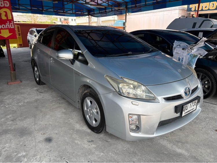 TOYOTA พรีอุส 
