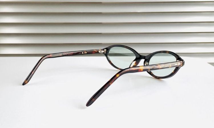 เเว่นตา รูปที่ 7