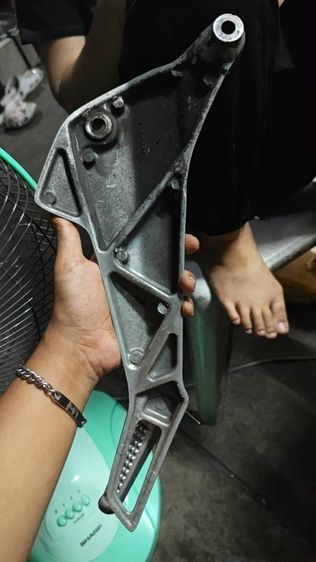 ถังน้ำมันของ Wave 125 แท้ สเตย์ พักเท้า Wave 125 รูปที่ 4