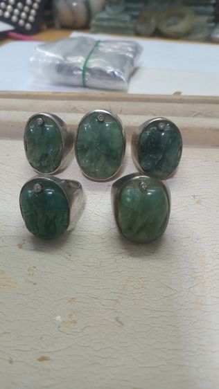 sale natural Burma green jadeite type a very nice 