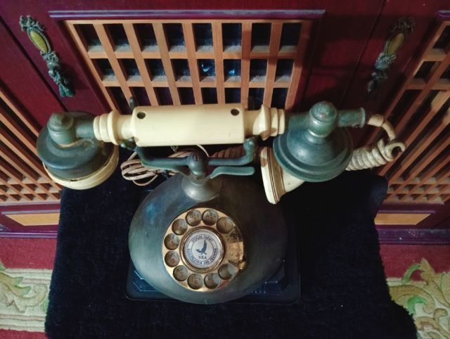 โทรศัพท์หลุยส์แป้นหมุนเก่าโบราณสภาพเยี่ยมเนื้อโลหะ,แม็กเกอร์ไลท์ รูปที่ 7