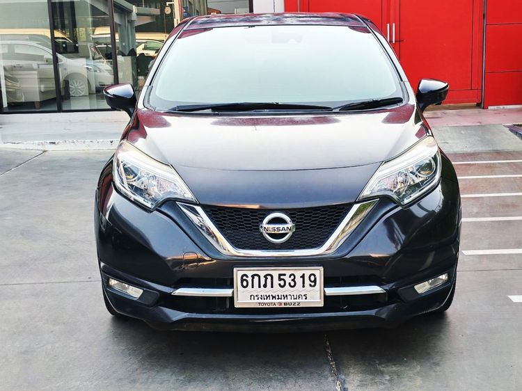รถ Nissan Note 1.2 V สี ม่วง