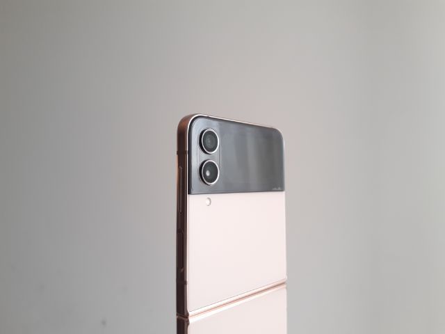 Samsung Galaxy Z Filp 4 รูปที่ 15