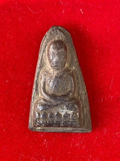 หลวงปู่ทวดเนื้อดินเผา พิมพ์ใหญ่ พระครูใบฎีกาขาวรกุขิตธมุโม วัดช้างให้ปี2513 ผสมผงว่านหลวงปู่ทวด ปี2497