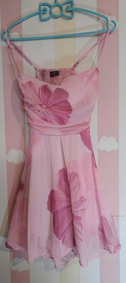 ชุดเดรสชีฟอง