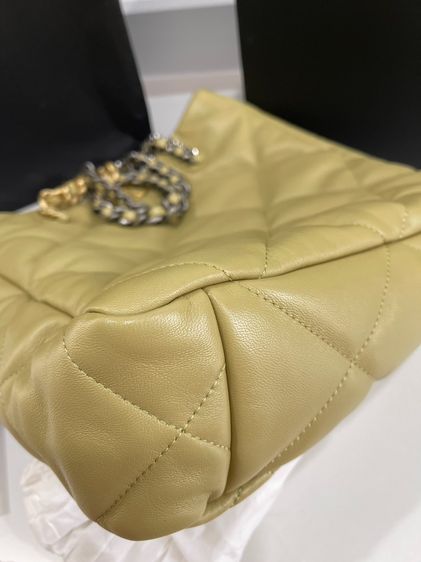 พร้อมส่ง 🔥SALE 99,900🔥 เท‼️ ถูกคุ้มมาก Used Like New Chanel 19 Small Shopping Bag (31Cm) Microchip แล้ว ออกช็อป พารากอน 10ปี22 ใบเสร็จ 21 รูปที่ 16