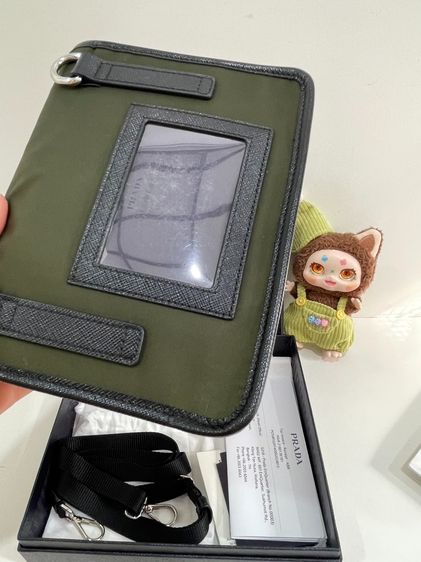 พร้อมส่ง 🔥Sale 19,999🔥 เทUsed Like New ราคาช็อปตอนนี้ 42500 Prada Re Nylon and Saffiano leather smartphone case ปี 23 Microchip  รูปที่ 9