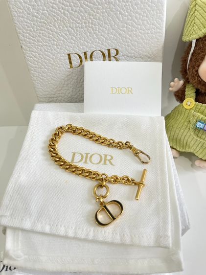 พร้อมส่ง 🔥Sale 10500🔥 เท‼️ ถูกคุ้มมากกก ออกช็อปไอคอนสยาม มา 22,500฿  ปี 21 Used Good กำไล สร้อยข้อมือ Dior Metal Petit CD Chain Bracelet G รูปที่ 3