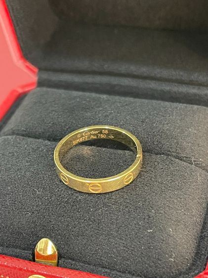 พร้อมส่ง 🔥Sale 26999🔥 ถูกมากก ราคาช็อปตอนนี้ 46,700 Used แหวน Cartier Love บาง Yellow Gold  Size 58 ปี 23 ช็อปเกาหลี รูปที่ 3