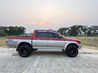 Mitsubishi Strada Grandis 4WD 