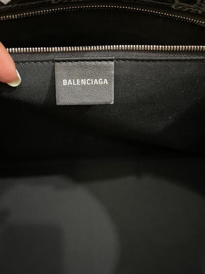 พร้อมส่ง 🔥Sale 18999🔥 เท ถูกตาแตก Kept Unused Balenciaga Large Monogram Signature Shopping ปี 22 ใบใหญ่ รูปที่ 7