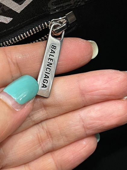 พร้อมส่ง 🔥Sale 18999🔥 เท ถูกตาแตก Kept Unused Balenciaga Large Monogram Signature Shopping ปี 22 ใบใหญ่ รูปที่ 9