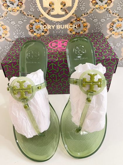 พร้อมส่ง 🔥SALE 1999🔥เท‼️ มือ 1 งาน Shop รองเท้า Tory Burch Mini Miller Flat สีเขียวสวยหรู ดูเด่นดูแพง ใส่แล้วขับเท้าขาวเนียน ดูผู้ดีมากๆ ส