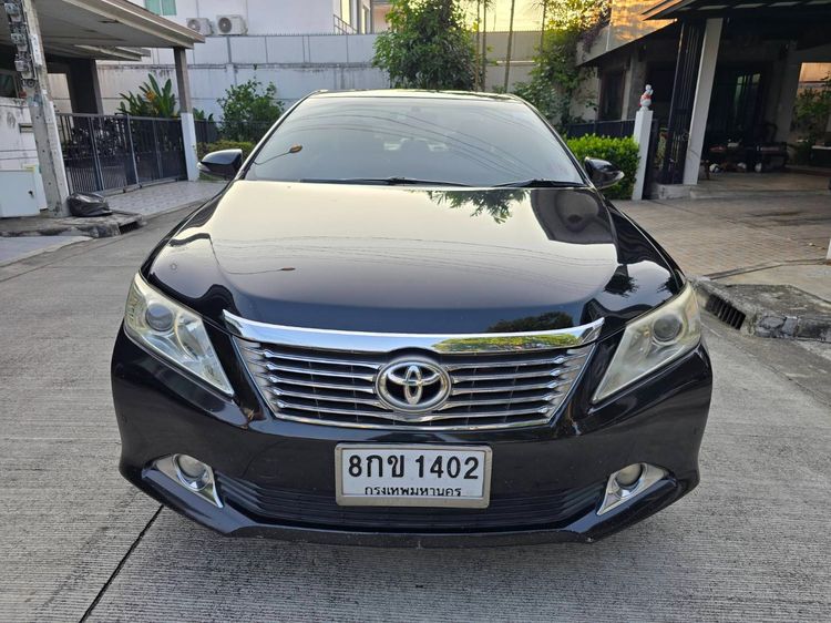 รถ Toyota Camry 2.5 G สี ดำ