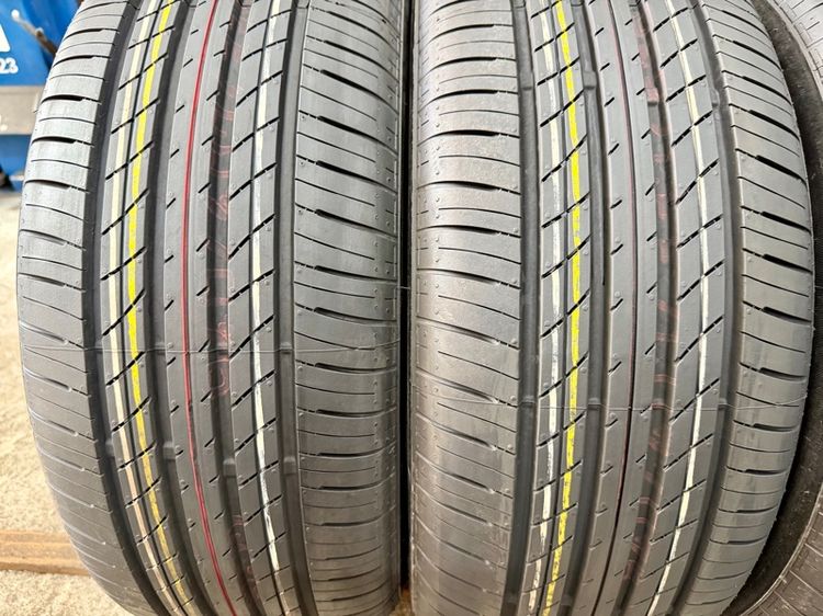 ยางถอดป้ายแดงขอบ 17” ยี่ห้อ BRIDGESTONE รุ่น TURANZA ER33 ขนาด 215-50R17 ปี 26 สีเส้นตุ่มหน้ายางยังอยู่ครบ รูปที่ 10