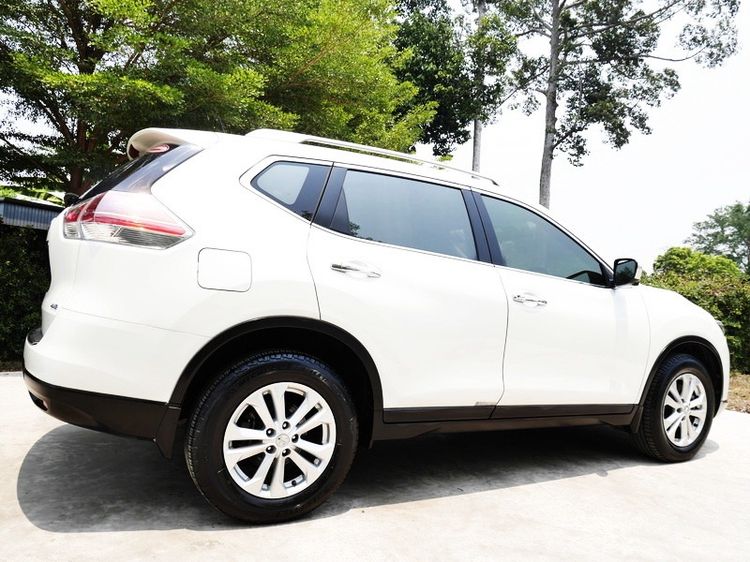 Nissan X-Trail 2017 2.0 V 4WD Utility-car เบนซิน ไม่ติดแก๊ส เกียร์อัตโนมัติ ขาว รูปที่ 4
