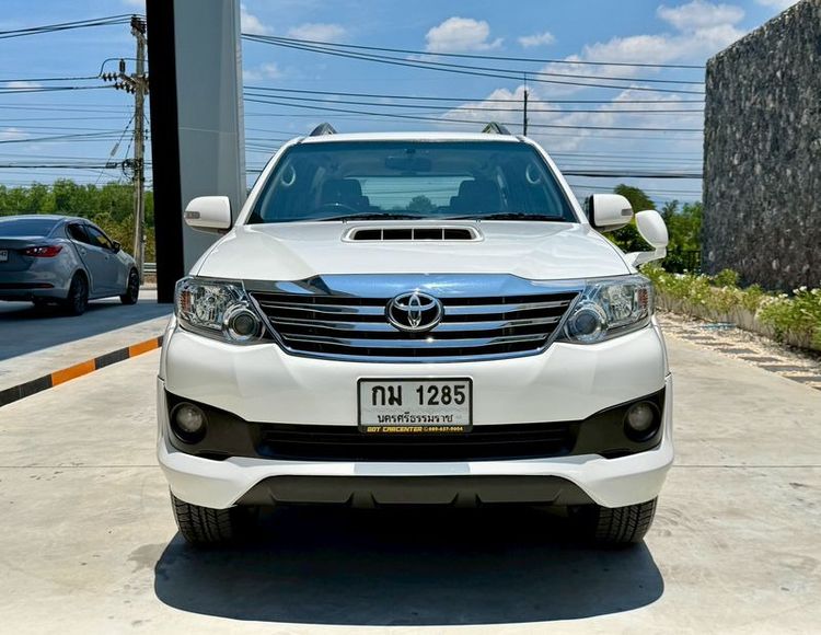 Toyota Fortuner 2014 2.5 V Utility-car ดีเซล ไม่ติดแก๊ส เกียร์อัตโนมัติ ขาว รูปที่ 2