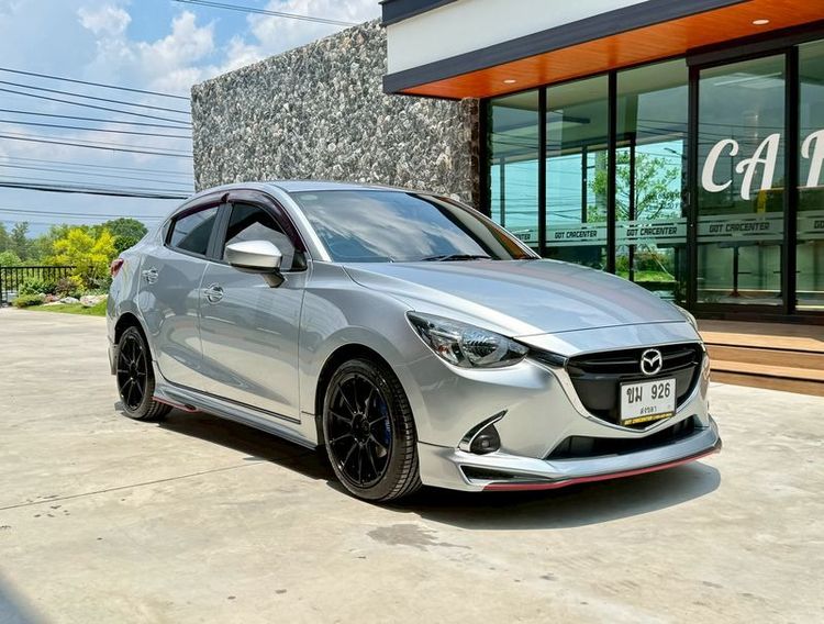 Mazda Mazda 2 2017 1.3 High Connect Sedan เบนซิน ไม่ติดแก๊ส เกียร์อัตโนมัติ บรอนซ์เงิน รูปที่ 3