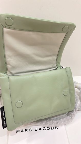 พร้อมส่ง 🔥SALE 7999🔥 เท‼️ สายโซ่ MARC JACOBS The Pillow Bag  เรียบหรู สะพายได้ 2 สาย มีสายยาว รูปที่ 4