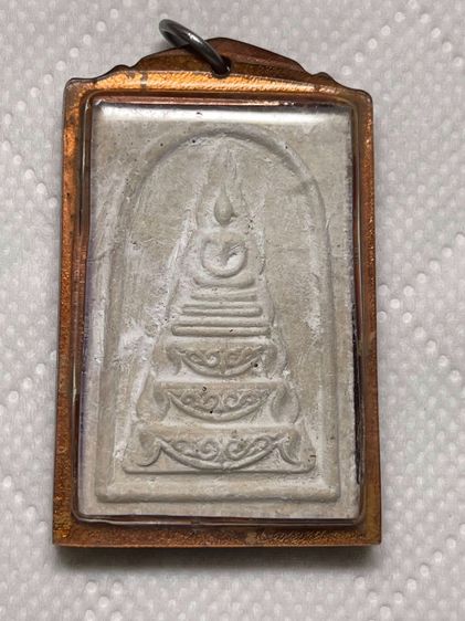 สมเด็จจอมพล เนื้อผงพุทธคุณผสมว่านยาหลวงพ่อขอม วัดไผ่โรงวัว ปี 2512 พร้อมเลี่ยมกันน้ำ สวยเดิมครับ