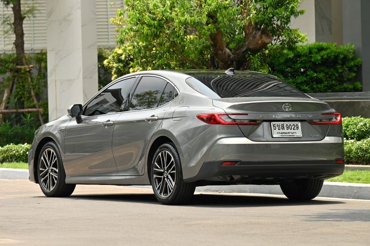 Toyota Camry 2026 2.5 HEV Premium Luxury Sedan ไฮบริด ไม่ติดแก๊ส เกียร์อัตโนมัติ เทา รูปที่ 3