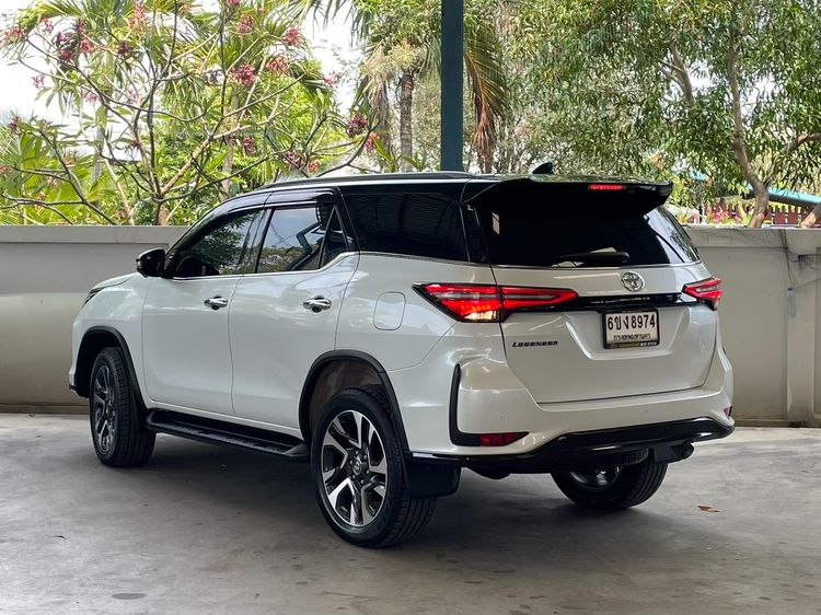 Toyota Fortuner 2024 2.4 Legender Black Top Utility-car ดีเซล ไม่ติดแก๊ส เกียร์อัตโนมัติ หลากสี รูปที่ 4