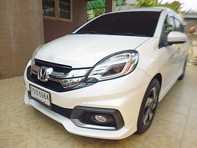 Honda Mobilio 2015 1.5 RS Utility-car เบนซิน ไม่ติดแก๊ส เกียร์อัตโนมัติ ขาว รูปที่ 3
