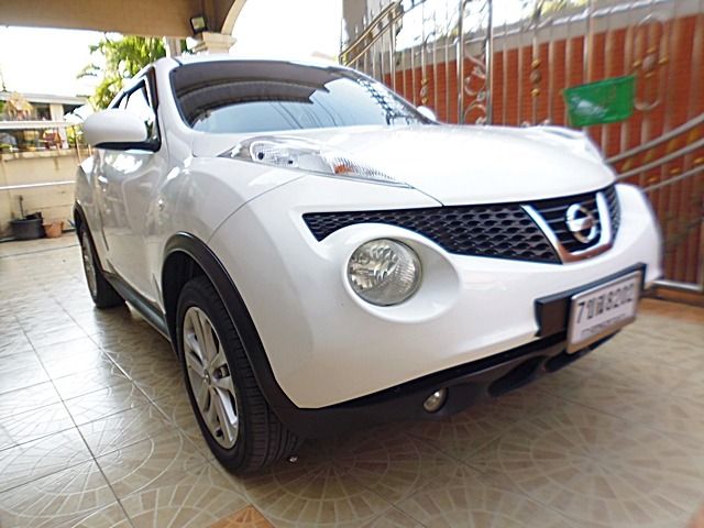 Nissan Juke 2014 1.6 V Utility-car เบนซิน ไม่ติดแก๊ส เกียร์อัตโนมัติ ขาว รูปที่ 3