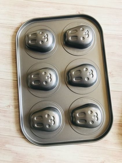 ถาดอบขนม6หลุม ลายกระต่ายขายเหมา 2 ใบ รูปที่ 5