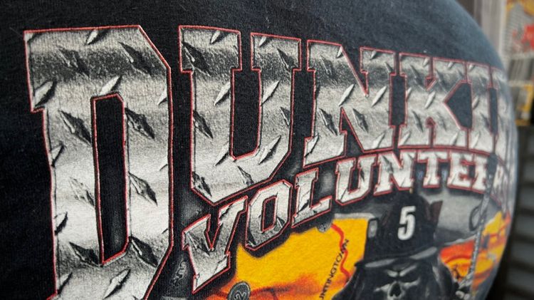 เสื้อยืดลายดับเพลิงมือสอง DUNKIRK VOLUNTEERS รูปที่ 6