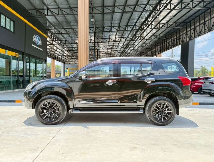 Isuzu MU-X 2015 3.0 4WD Utility-car ดีเซล ไม่ติดแก๊ส เกียร์อัตโนมัติ ดำ รูปที่ 4
