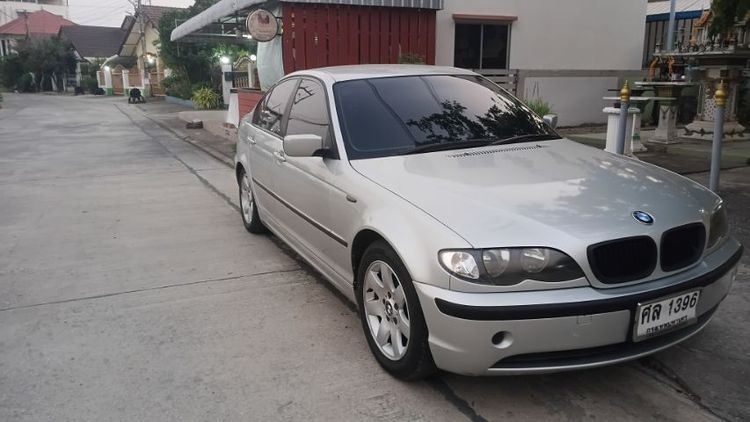 BMW Series 3 2004 318i Sedan เบนซิน เกียร์อัตโนมัติ เทา รูปที่ 2