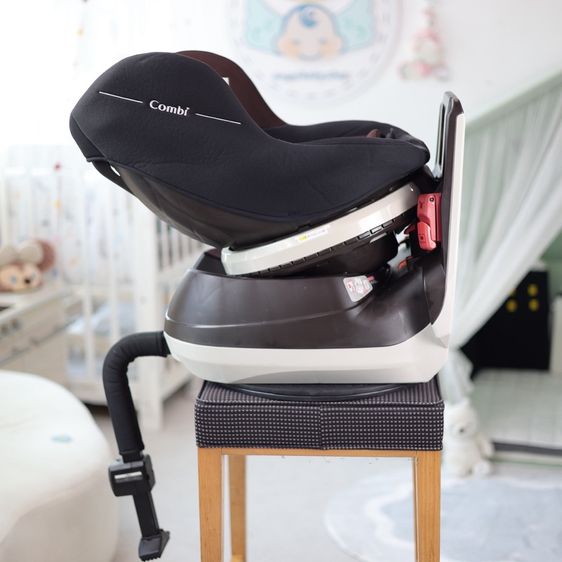 คาร์ซีทหมุนได้ 360° Combi Neseru Turn เบาะกว้าง นั่งสบาย รูปที่ 4