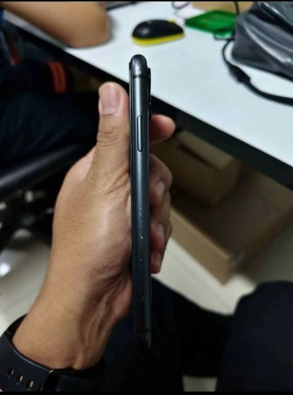 iPhone 11  รูปที่ 2