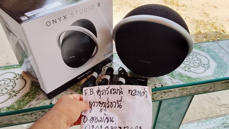 Harman Kardon Onyx Studio 8 