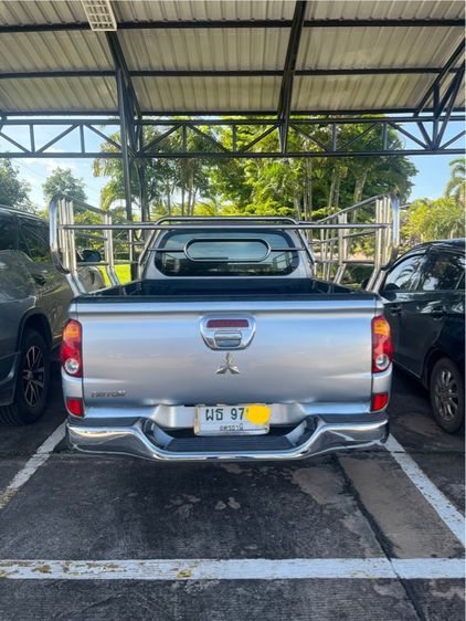 Mitsubishi Triton 2009 Pickup เบนซิน ไม่ติดแก๊ส เกียร์ธรรมดา เทา รูปที่ 4