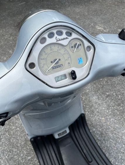 VESPA LX125 I-GET รูปที่ 7