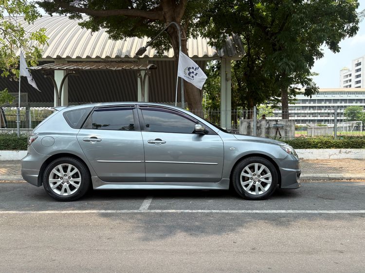 Mazda Mazda3 2011 1.6 Spirit Sedan เบนซิน เกียร์อัตโนมัติ เทา รูปที่ 2