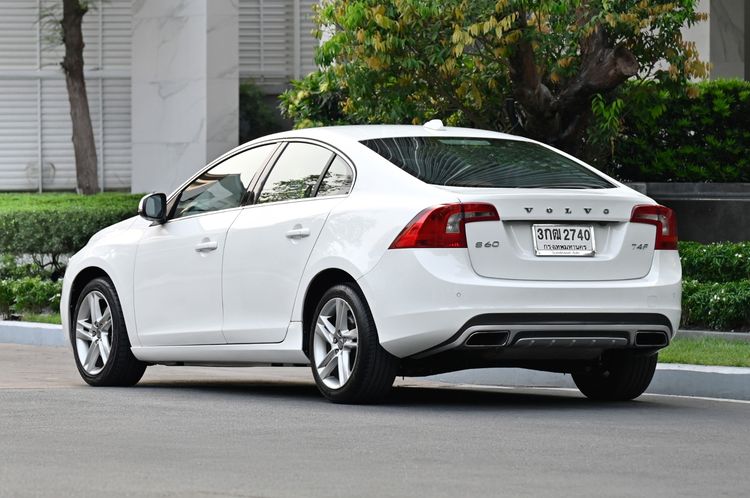 Volvo S60 2014 1.6 Drive Sedan เบนซิน ไม่ติดแก๊ส เกียร์อัตโนมัติ ขาว รูปที่ 3