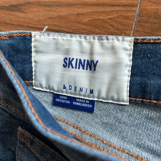 👖★ กางเกงยีนส์ H and M Denim SKINNY ★ ของแท้  (Medium Blue Wash) รูปที่ 2
