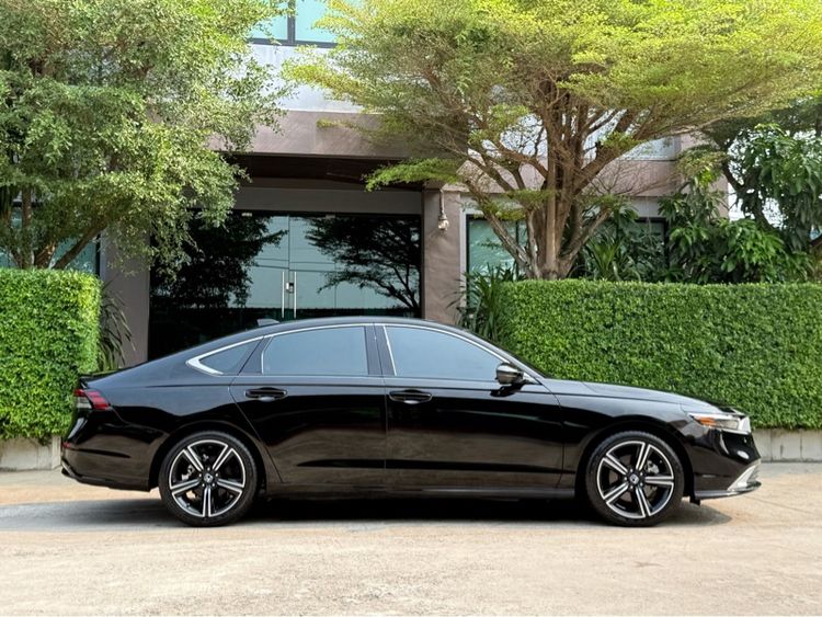 Honda Accord 2024 2.0 e:HEV RS Sedan ไฮบริด ไม่ติดแก๊ส เกียร์อัตโนมัติ ดำ รูปที่ 2