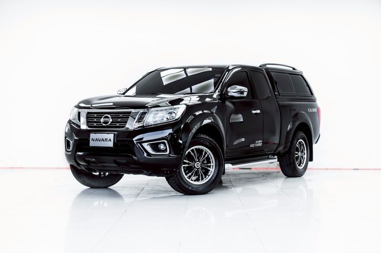 รถ Nissan Navara 2.5 V สี ดำ