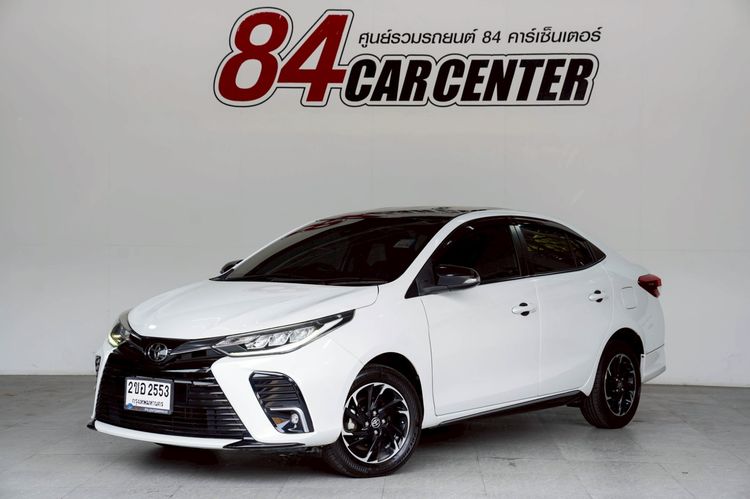 Toyota Yaris ATIV 2021 1.2 Sport Premium Sedan เบนซิน ไม่ติดแก๊ส เกียร์อัตโนมัติ ขาว รูปที่ 2