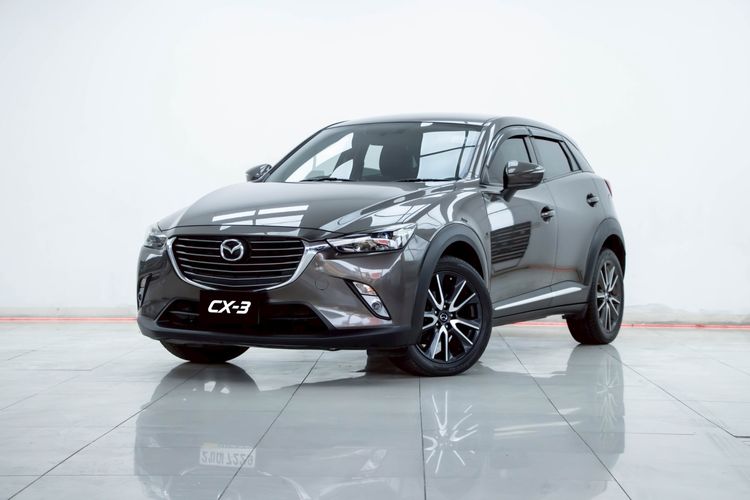 รถ Mazda CX-3 2.0 S สี น้ำตาล