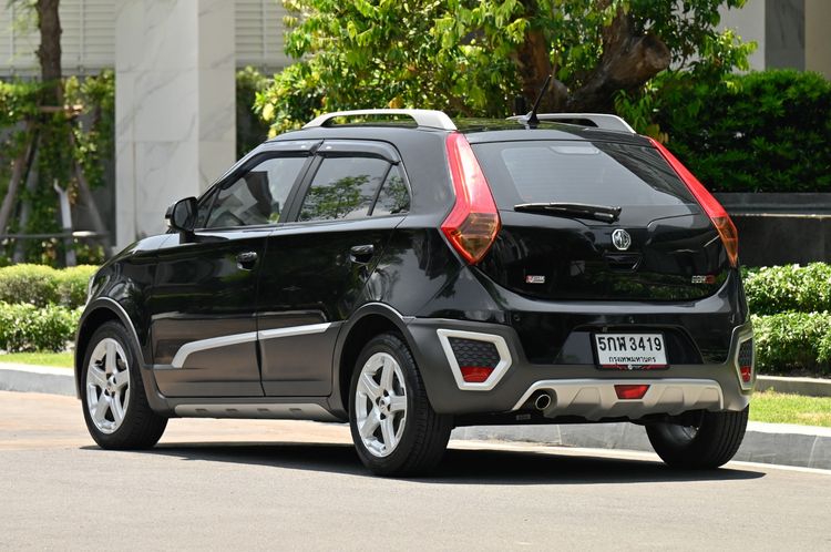 MG MG3 2017 1.5 Xross X Sedan เบนซิน ไม่ติดแก๊ส เกียร์อัตโนมัติ ดำ รูปที่ 3