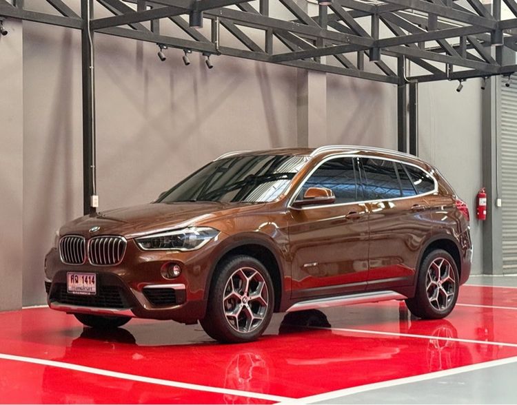 BMW X1 2017 1.5 sDrive18i xLine Utility-car เบนซิน ไม่ติดแก๊ส เกียร์อัตโนมัติ น้ำตาล รูปที่ 4